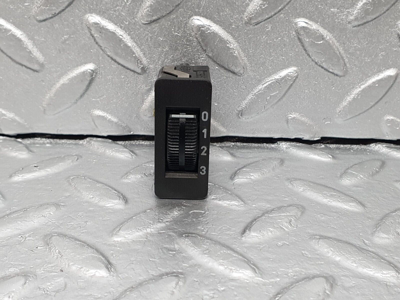 41654 Mercedes-Benz W124 200E Headlight Level Switch Hella 1248000173