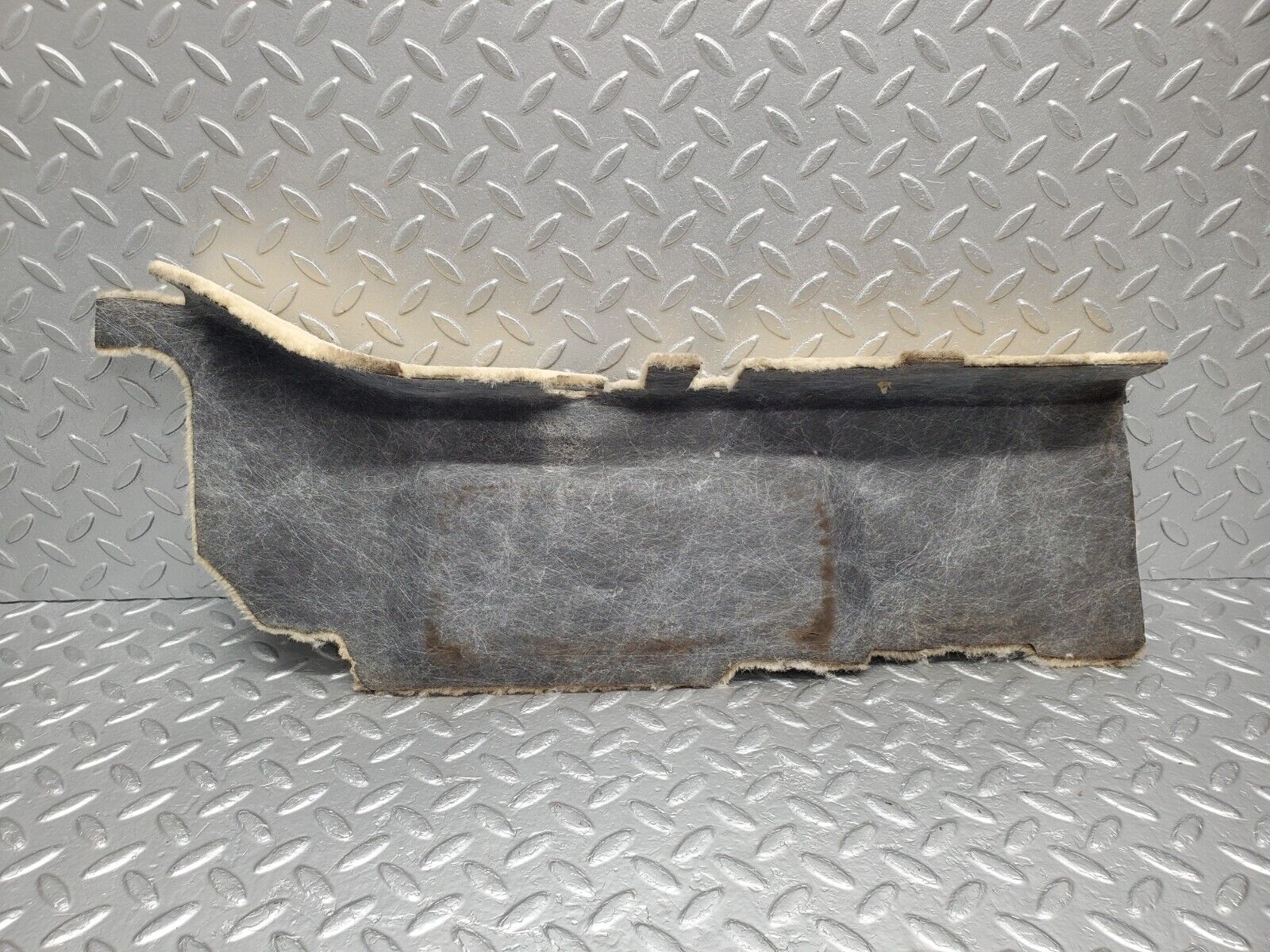 46814 Mercedes-Benz R129 320SL Coupe Rear Floor Cross Member Mat Carpet Beige