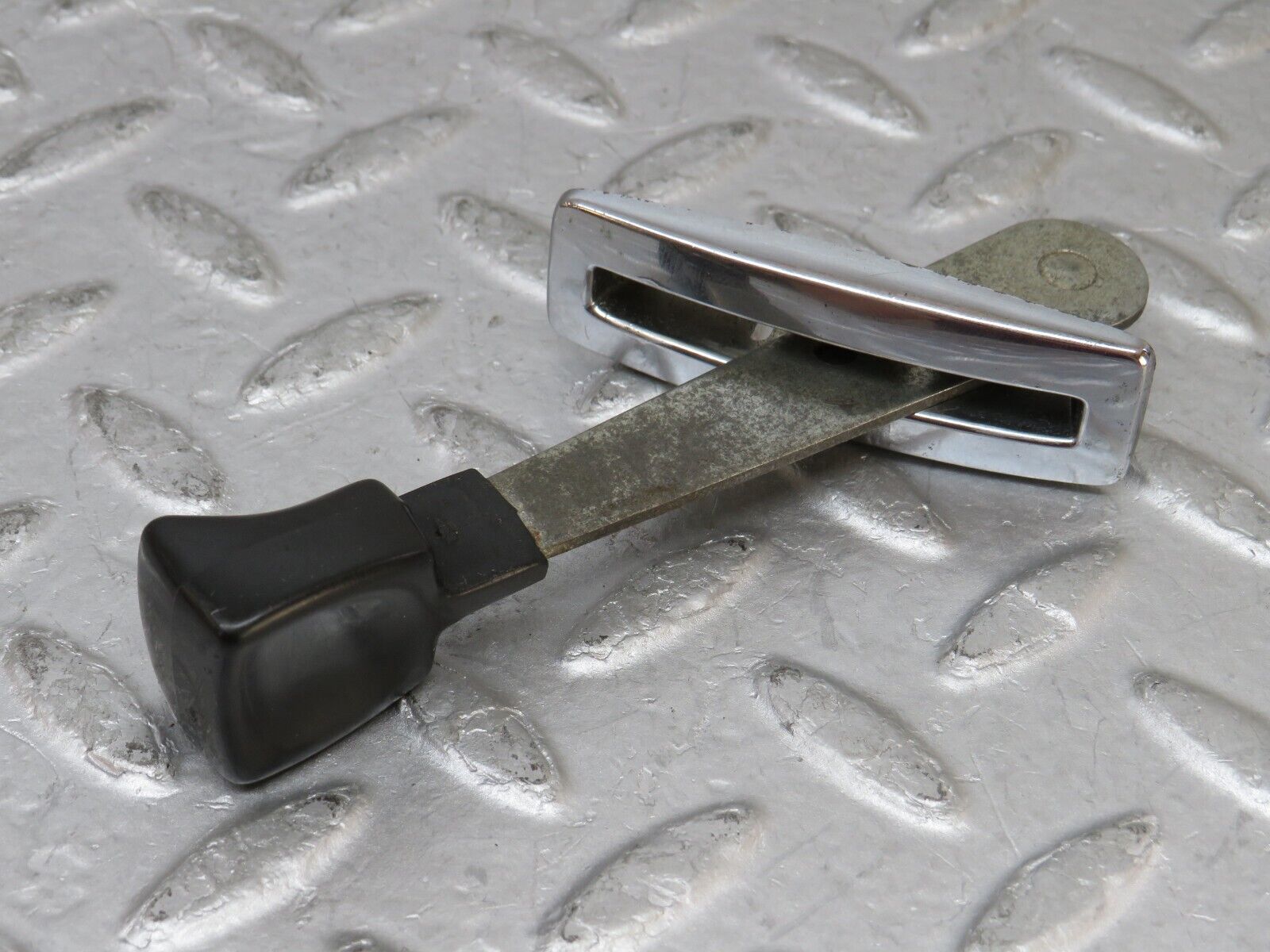 35532 Mercedes-Benz R107 280SL Left Seat Folding Lever