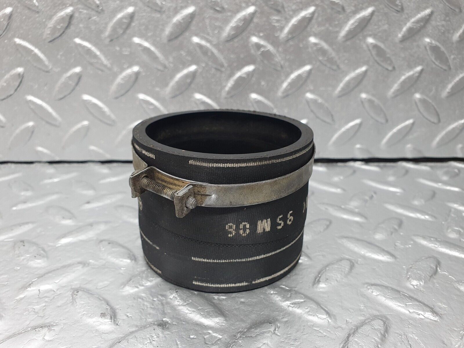 42238 Mercedes-Benz R129 320SL Coupe Air Intake Manifold Hose 1041411783