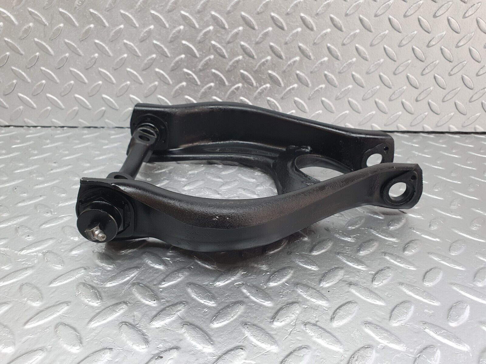 43200 Mercedes-Benz W108 280SE Front Right Upper Control Arm