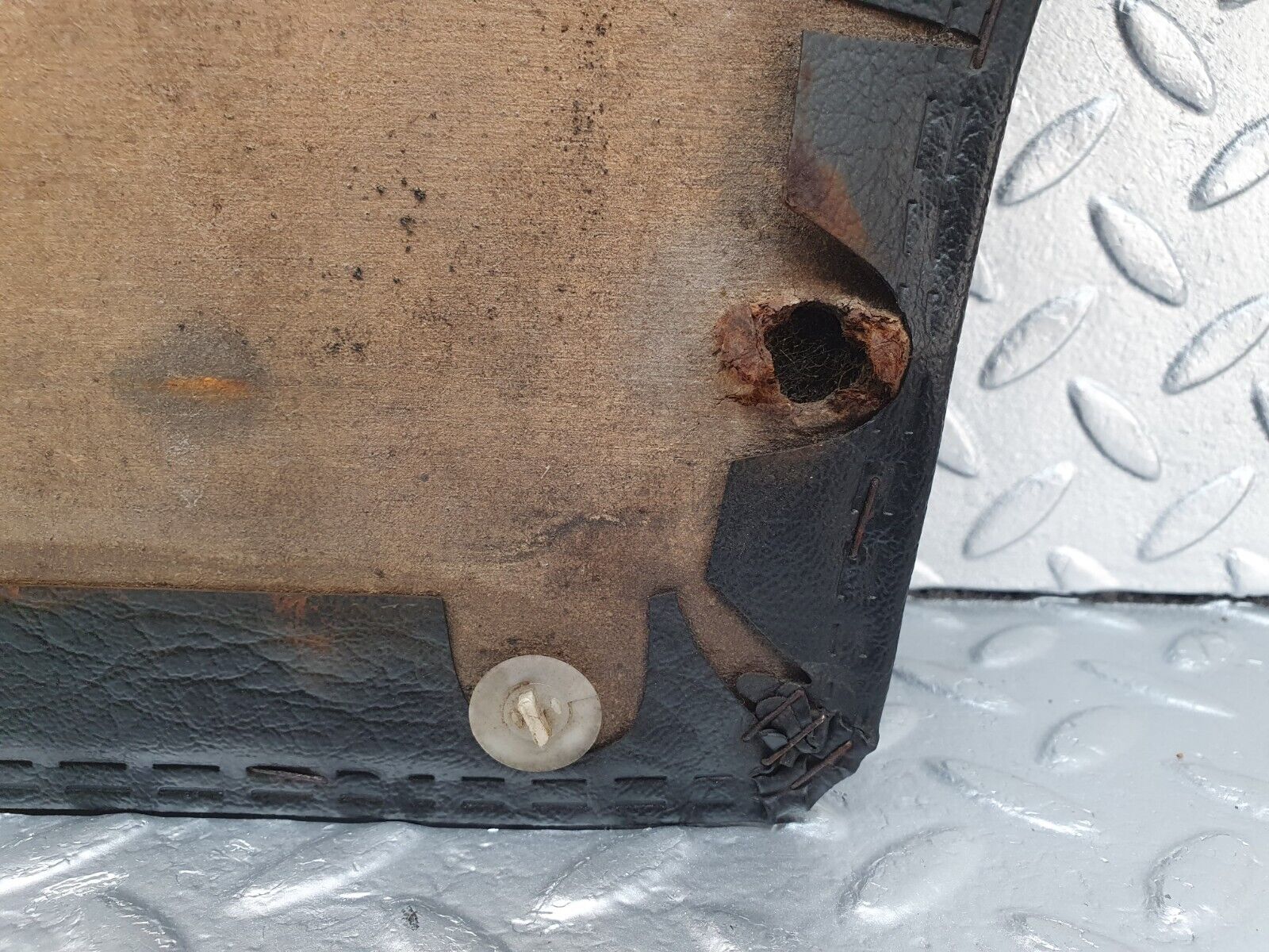 43322 Mercedes-Benz W108 280SE Rear Left Door Card Black