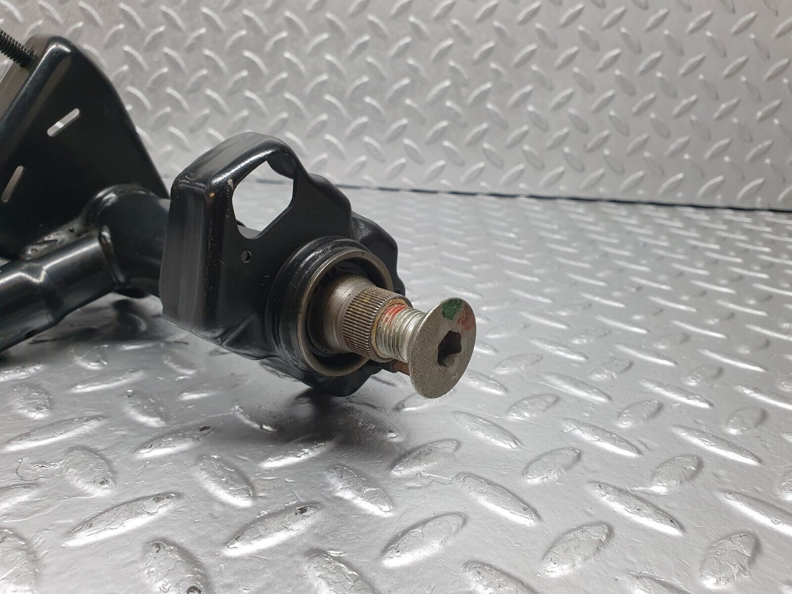 43040 Mercedes-Benz W123 230E Steering Column