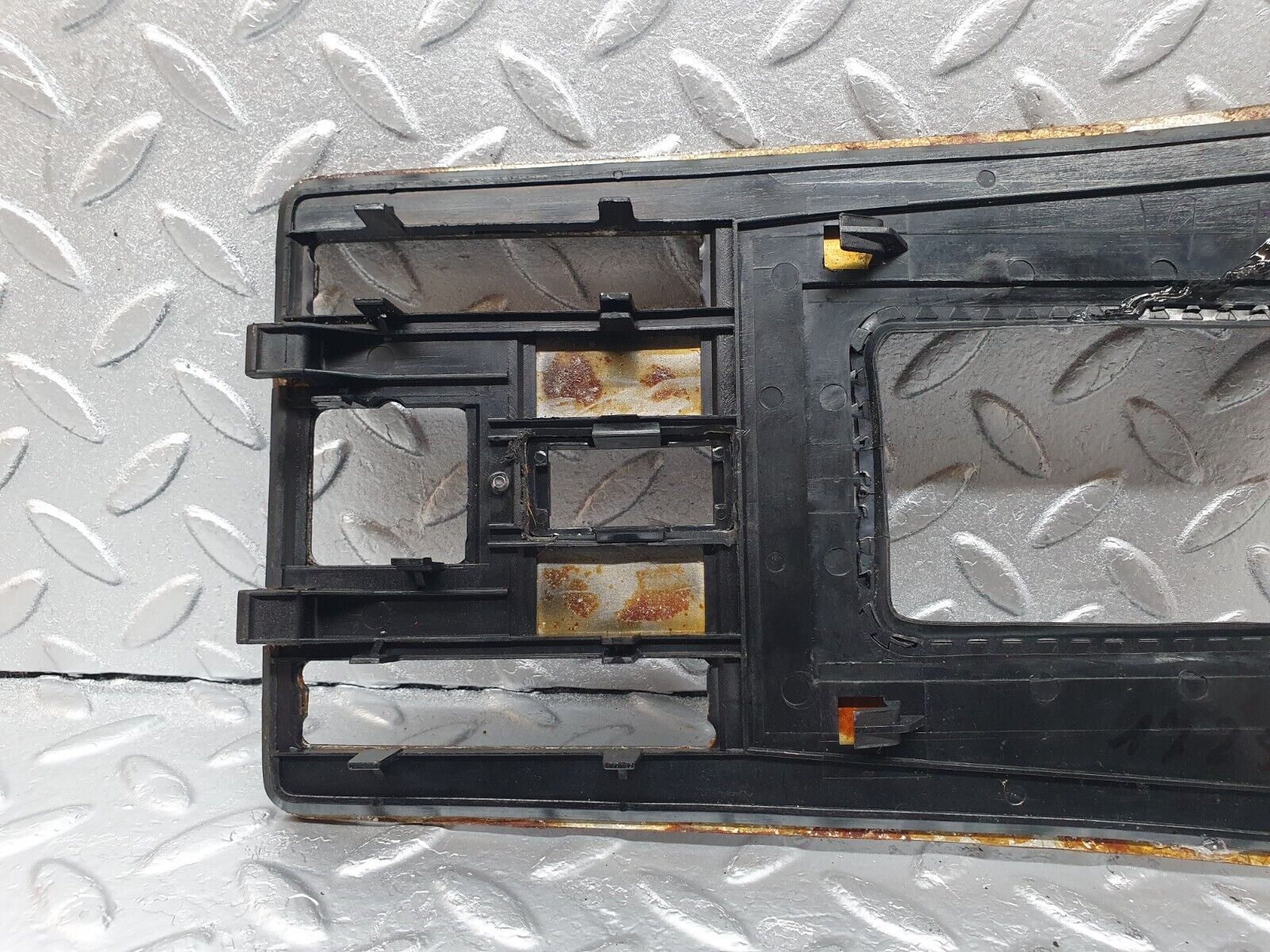 43589 Mercedes-Benz C126 380SEC Coupe Centre Console Wood Panel