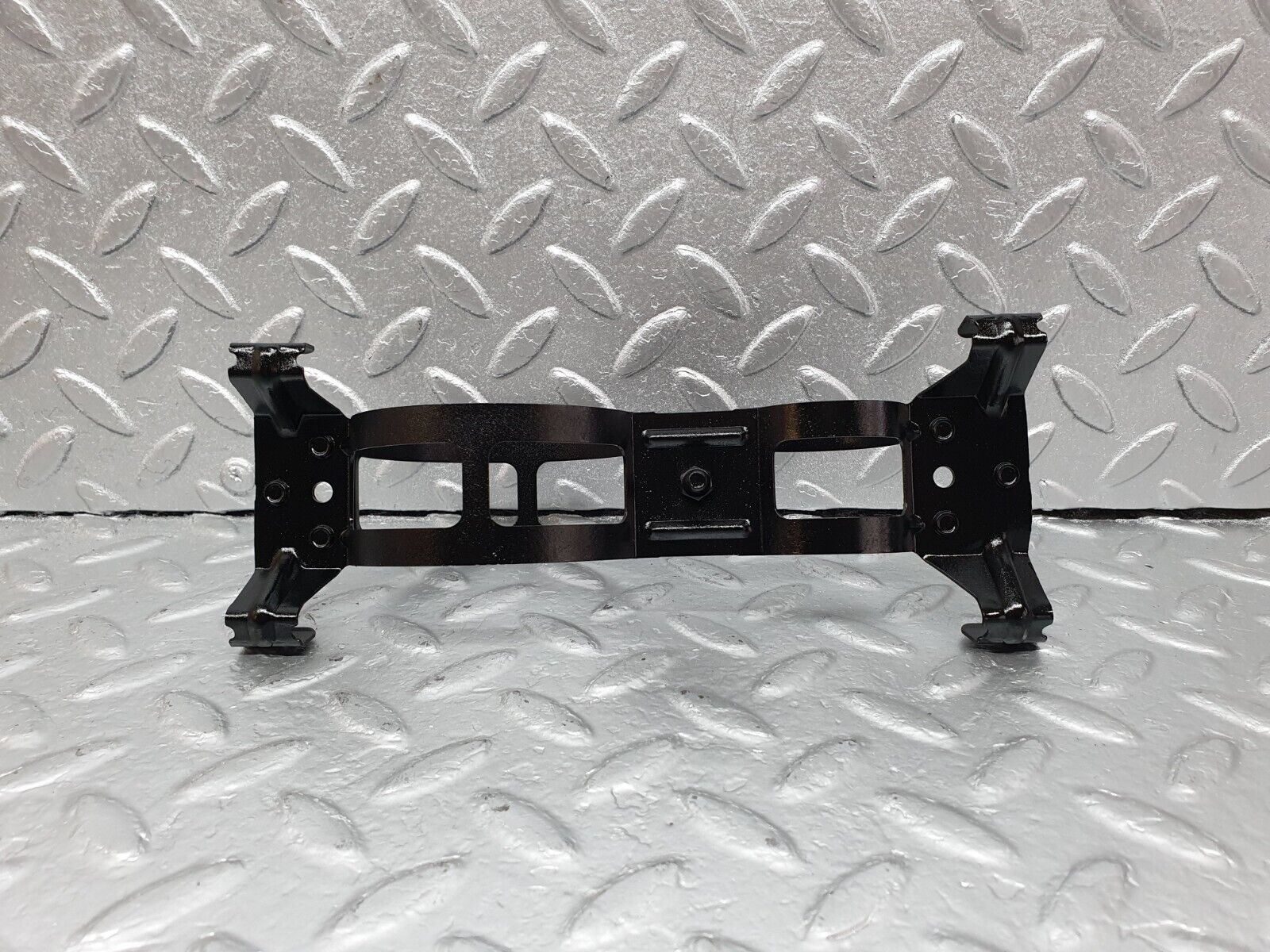 42214 Mercedes-Benz R129 320SL Coupe Fuel Pump Fuel Filter Bracket