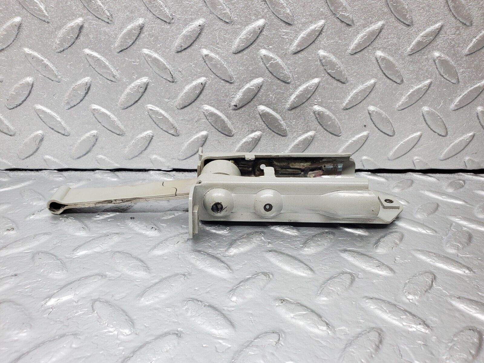 45549 Mercedes-Benz W126 420SE Door Safety Check Strap