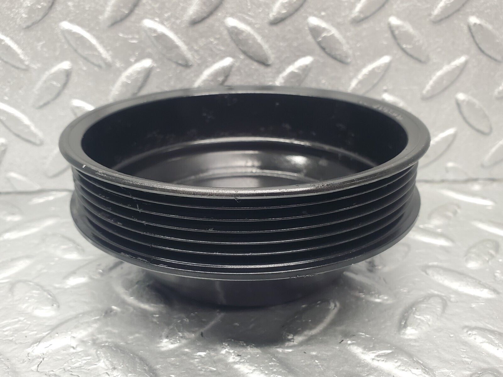 46177 Mercedes-Benz W124 280E Water Pump Pulley 1042300015