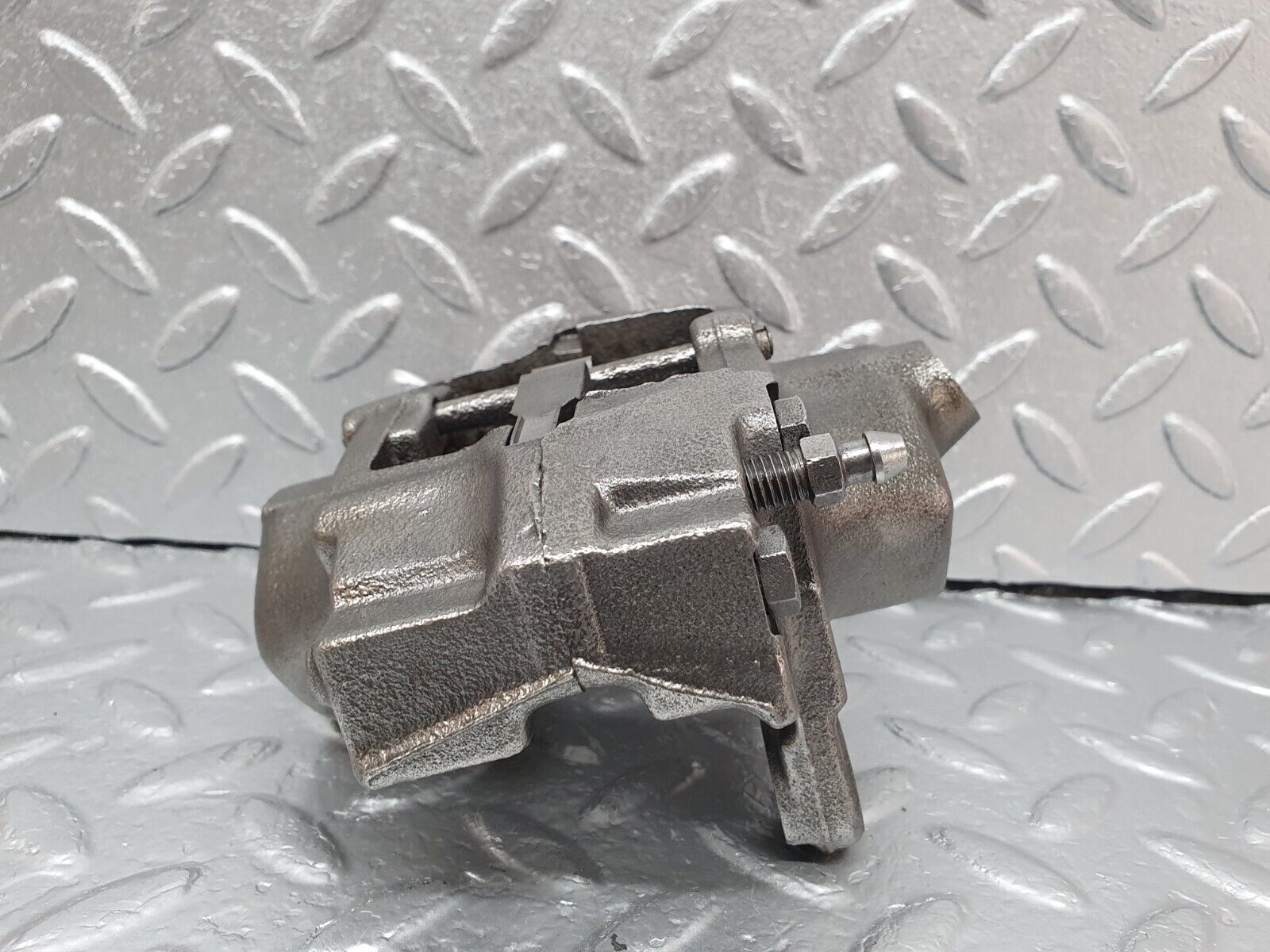 42113 Mercedes-Benz W202 C200 Rear Right Brake Caliper ATE 32