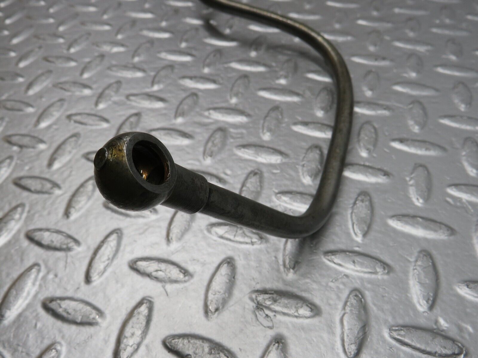 40134 Mercedes-Benz R107 350SL Gearbox Oil Hose Pipe