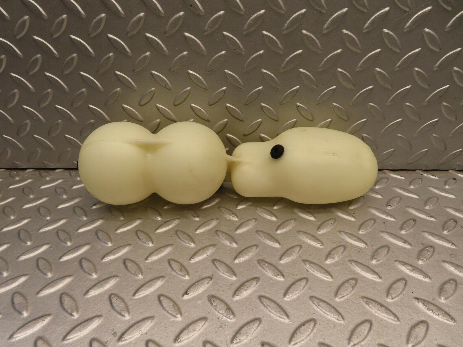 11803 Mercedes-Benz R107 450SL Vacuum Reservoir Tank