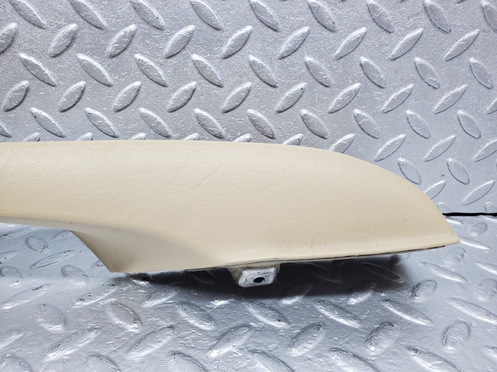 45616 Mercedes-Benz W126 420SE Front Left Interior Door Handle Beige 1269700901