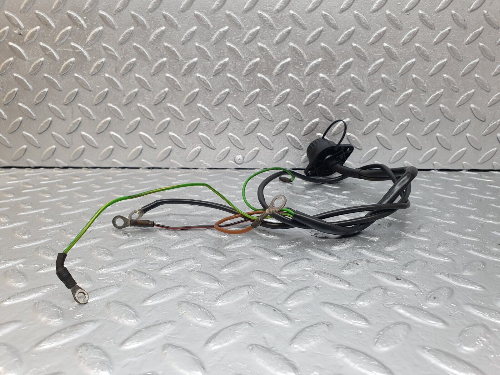 43953 Mercedes-Benz C123 230CE Coupe Diagnostic Connector 1235450026 1235450003