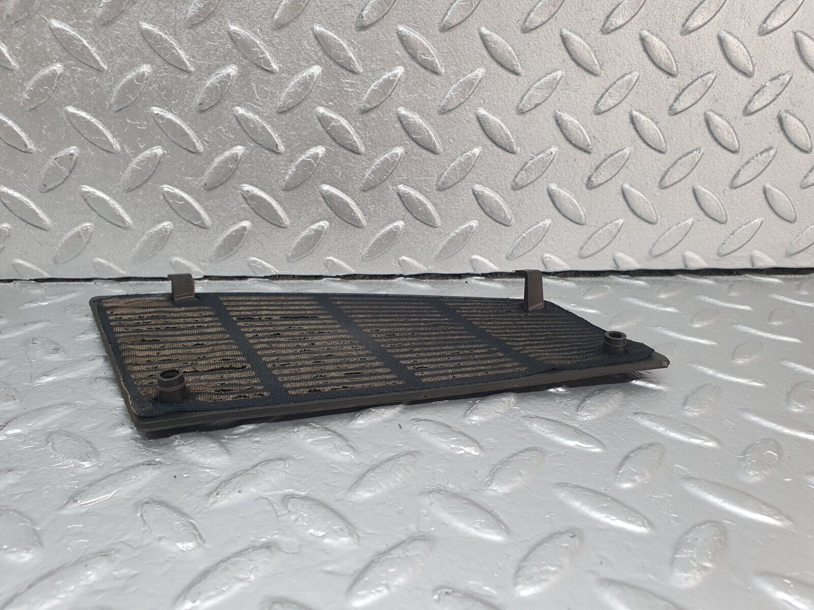 43676 Mercedes-Benz C126 380SEC Coupe Dashboard Speaker Cover Left Side