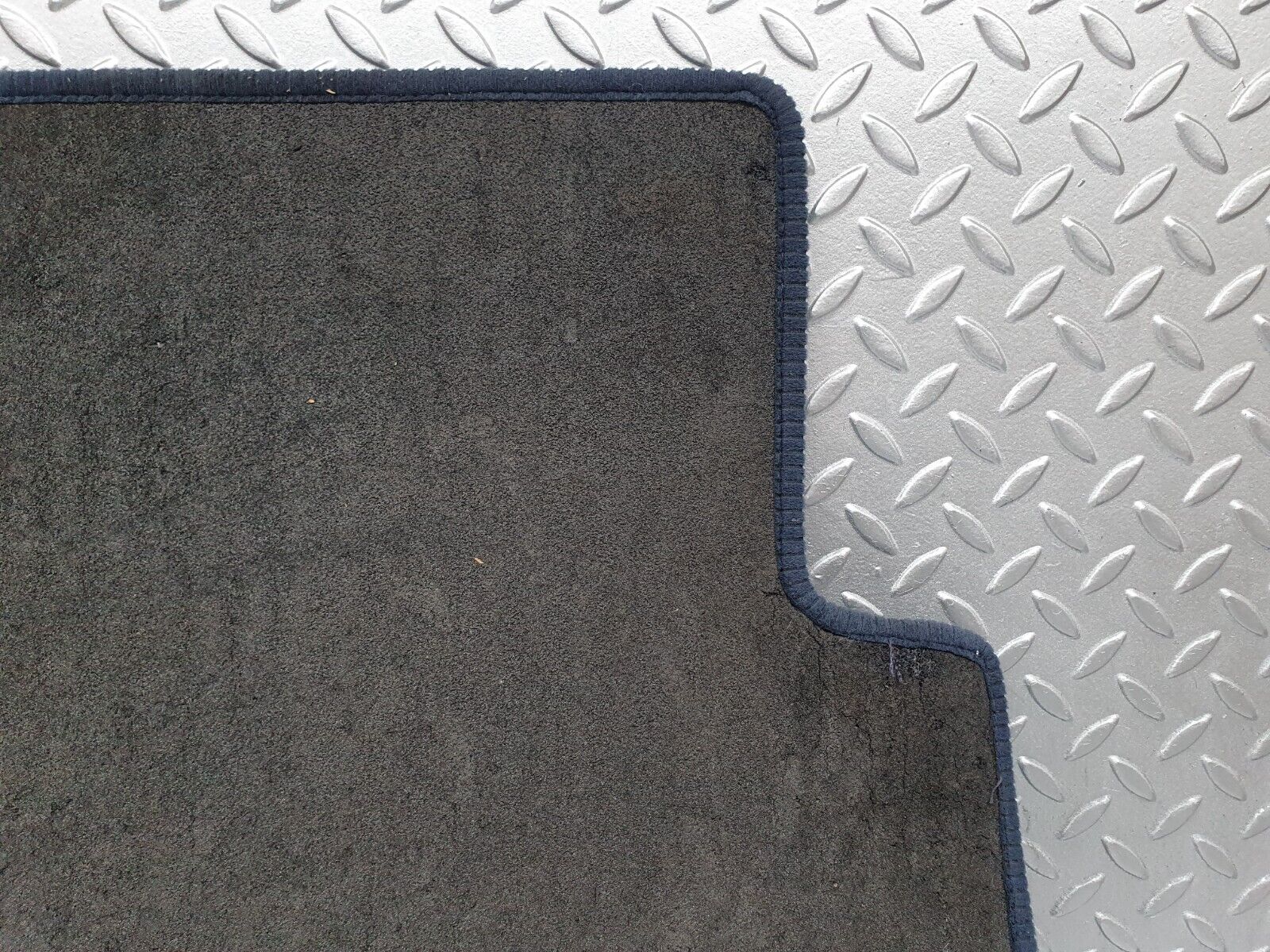 42671 Mercedes-Benz W201 190 2.0L Rear Left Floor Mat Blue