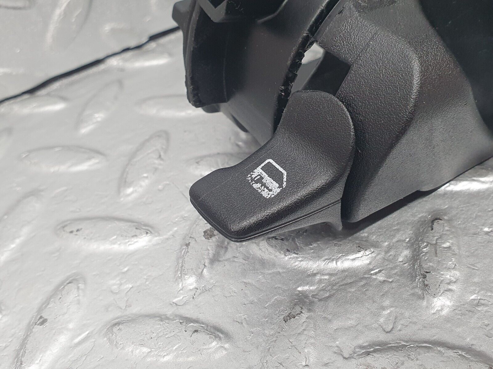 42476 Mercedes-Benz R129 320SL Coupe Right Door Interior Handle