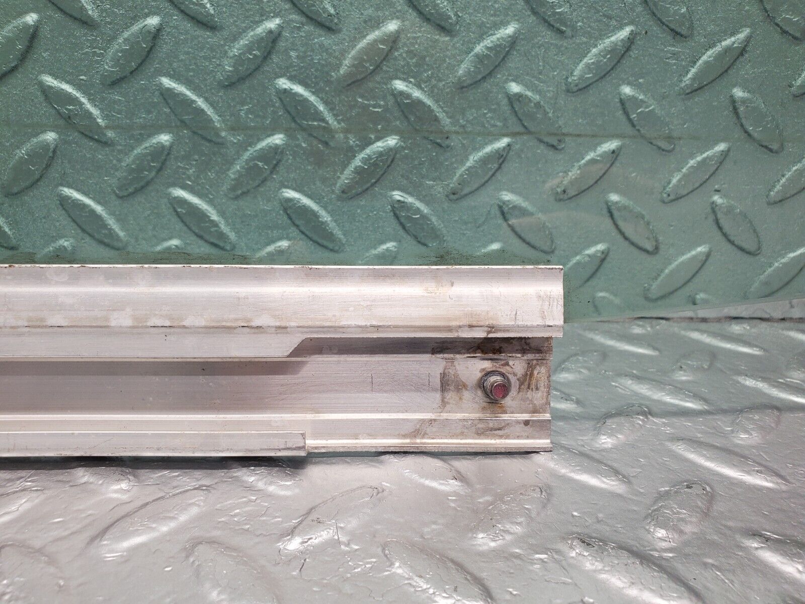 46247 Mercedes-Benz W124 280E Front Left Door Window Glass