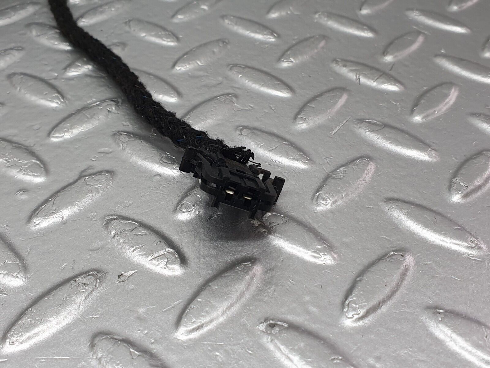 41809 Mercedes-Benz W202 C200 Front Door Loudspeaker Left 2028209502