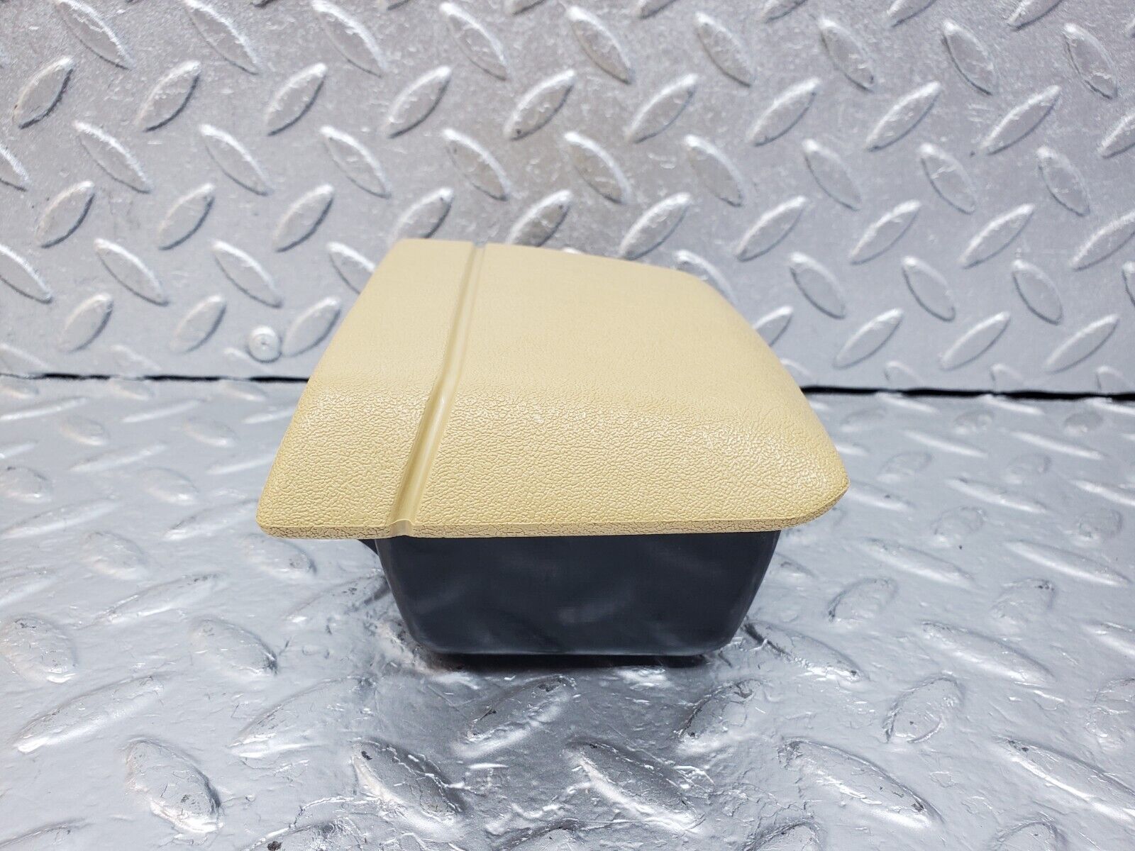 44375 Mercedes-Benz W123 280E Rear Door Ashtray