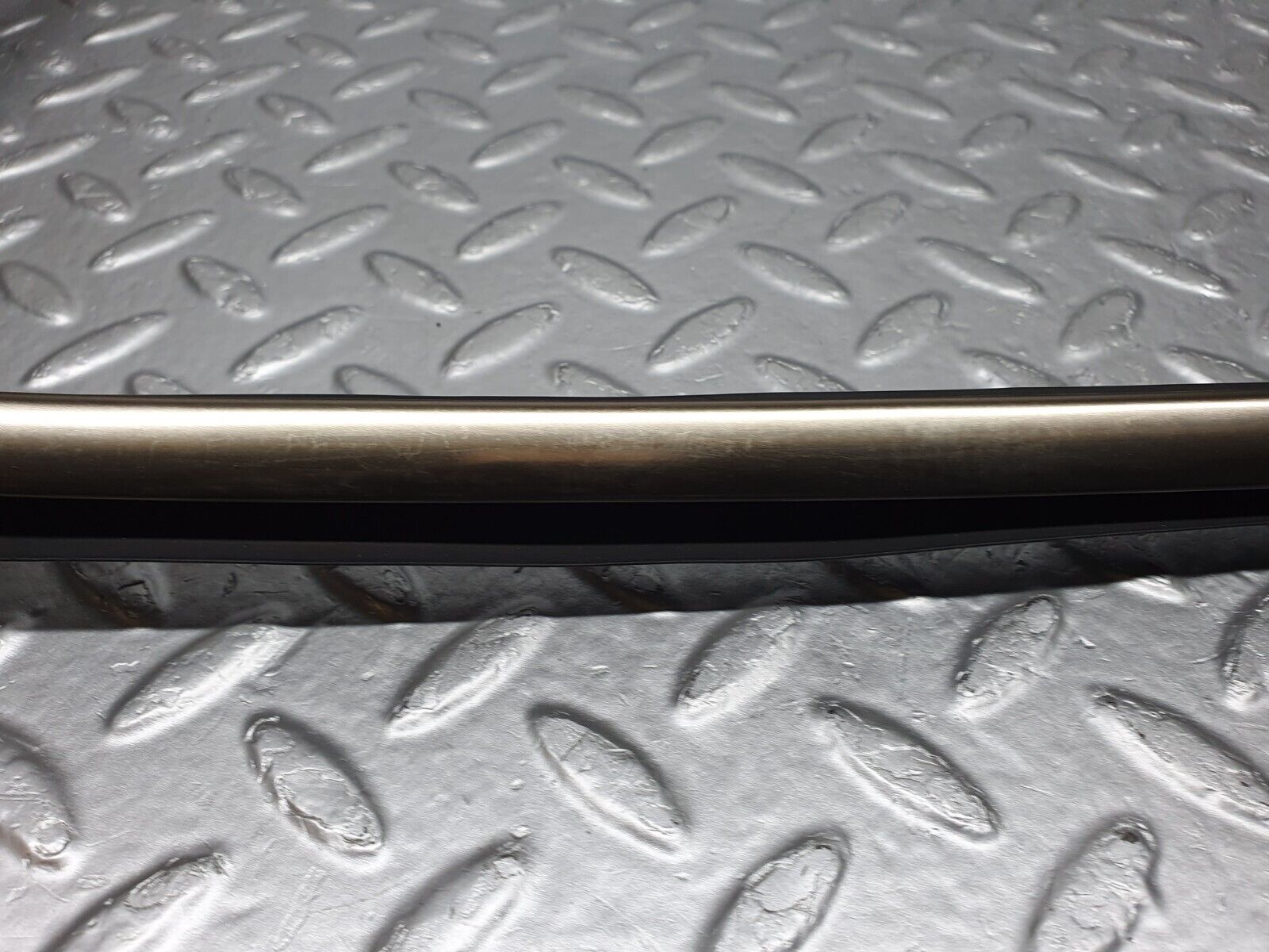 41932 Mercedes-Benz W202 C200 Rear Windscreen Frame 2026710236 2026710136