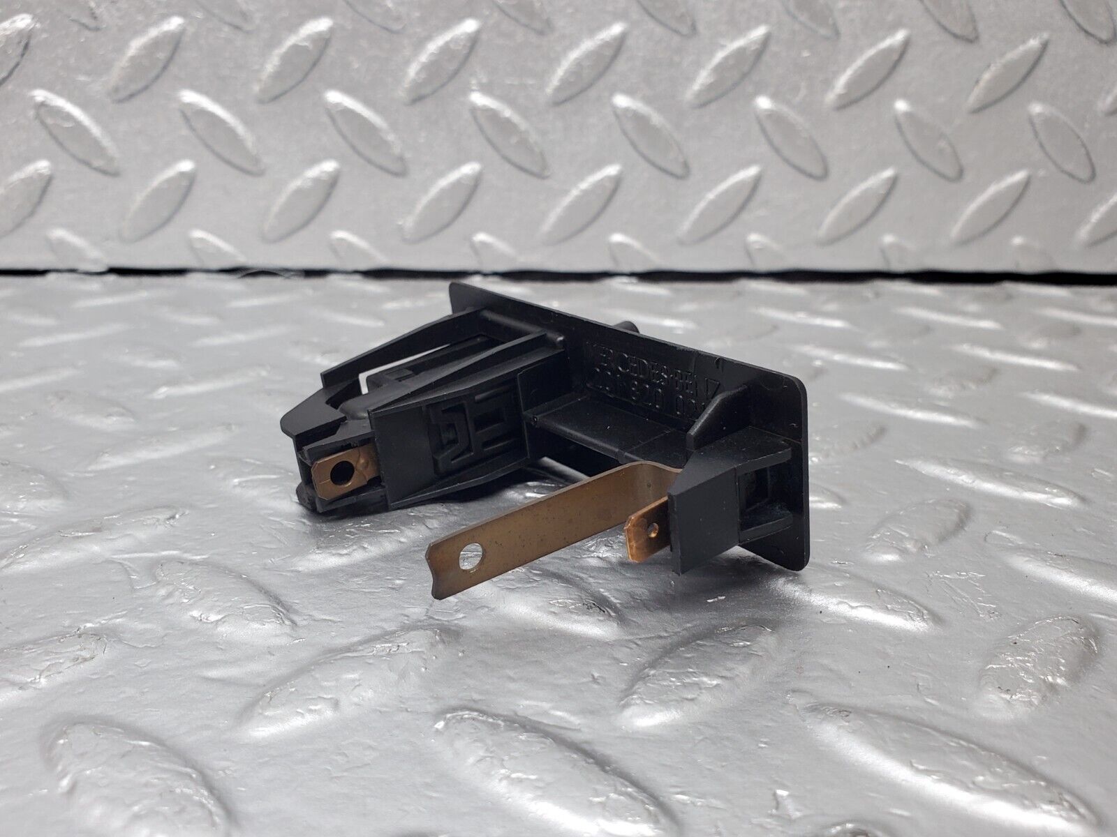 44508 Mercedes-Benz W123 280E Trunk Boot Light Switch 2018200211