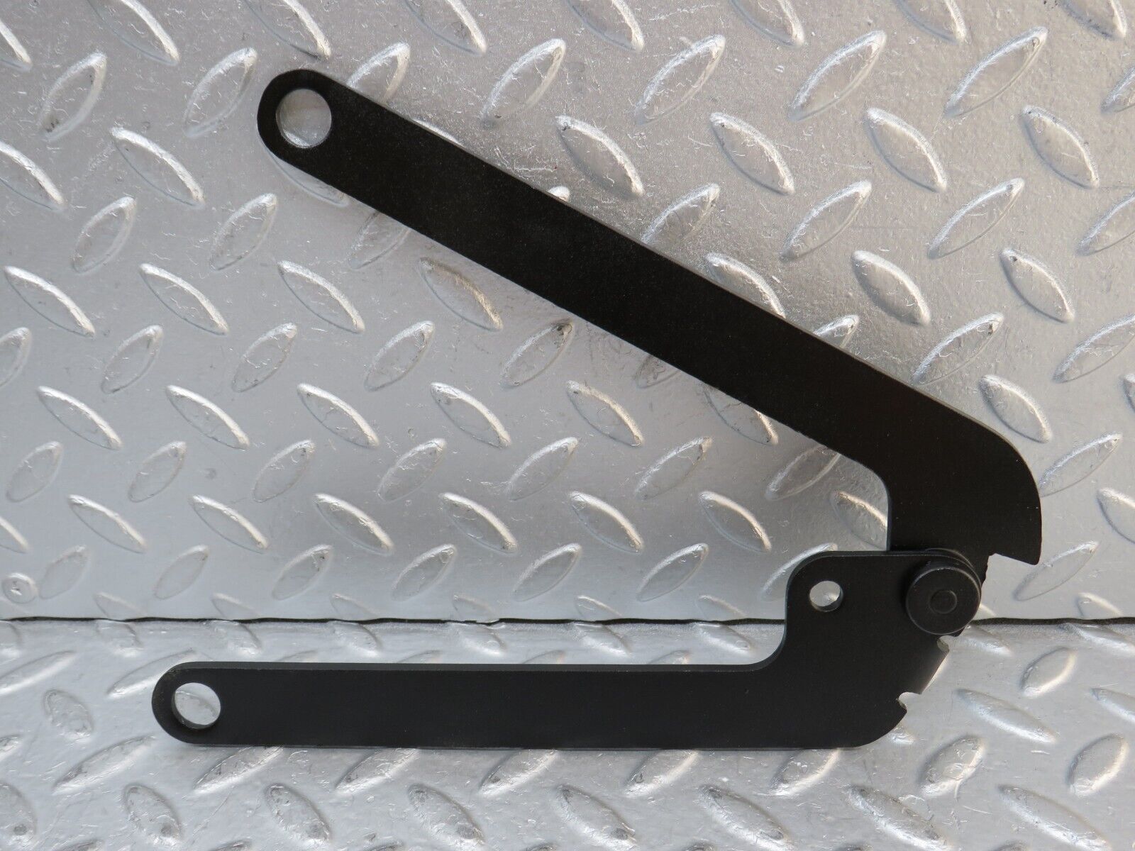 35552 Mercedes-Benz R107 280SL Bonnet Hinge Right Side