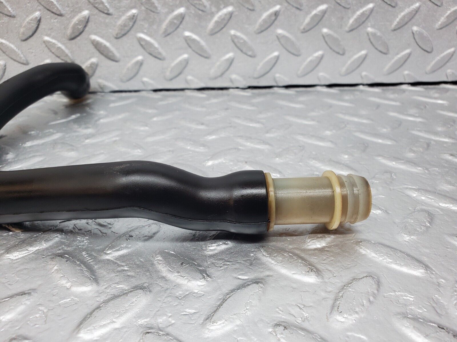 45973 Mercedes-Benz W126 420SE Air Intake Hose Pipe 1160942482