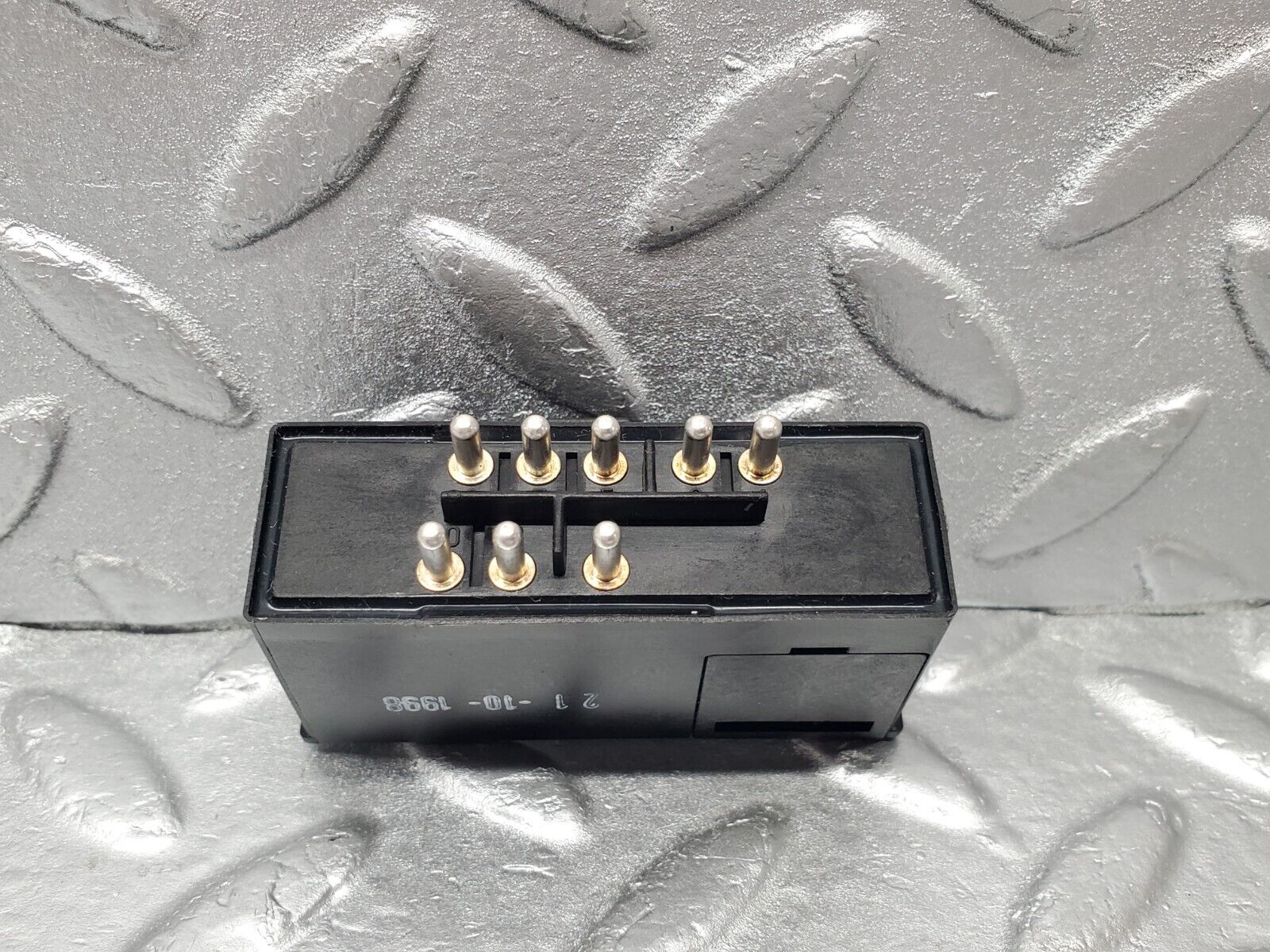 46826 Mercedes-Benz R129 320SL Coupe Seat Locking Relay Left 1298210047