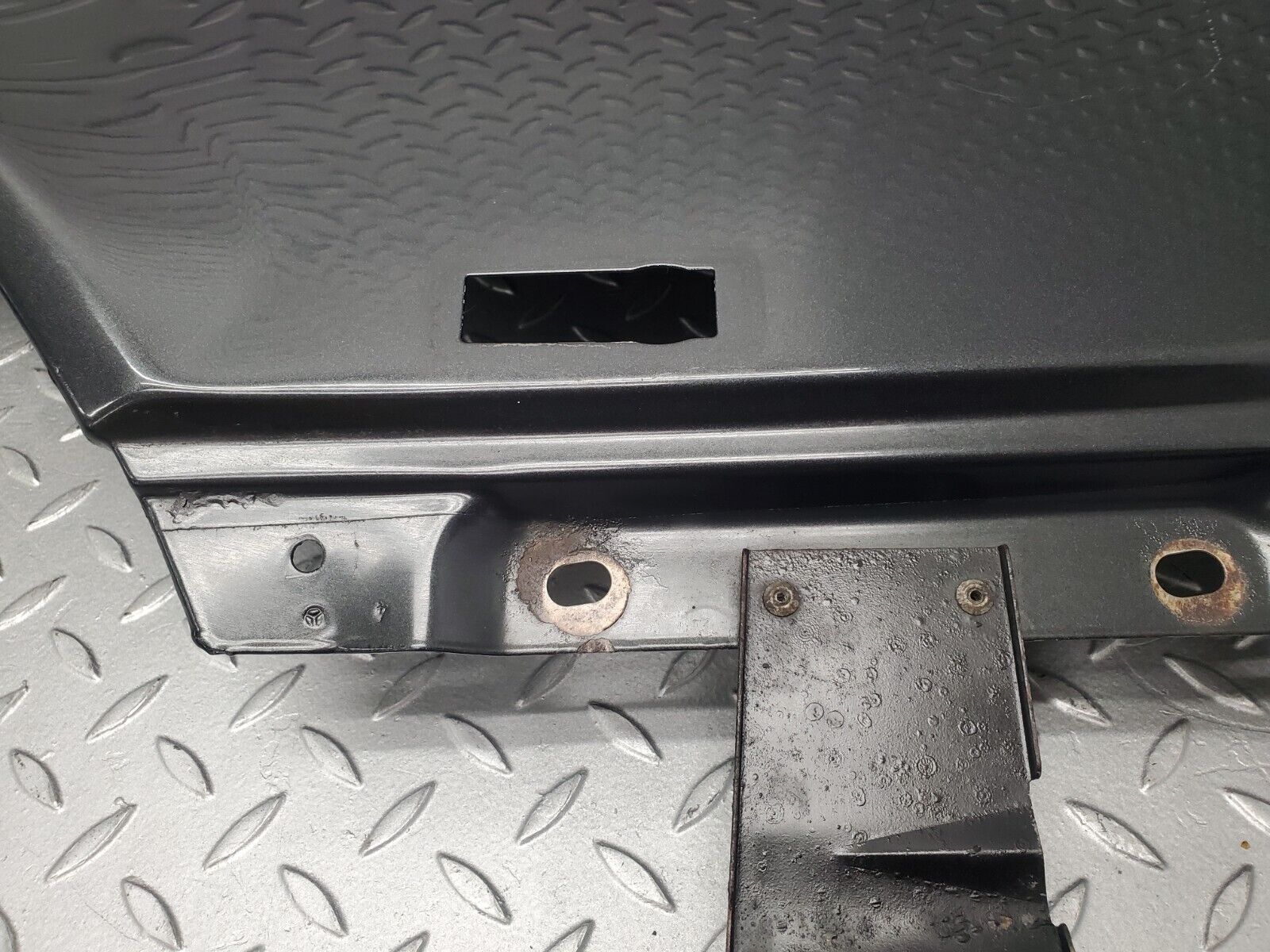 46124 Mercedes-Benz R129 Front Left Wing Fender