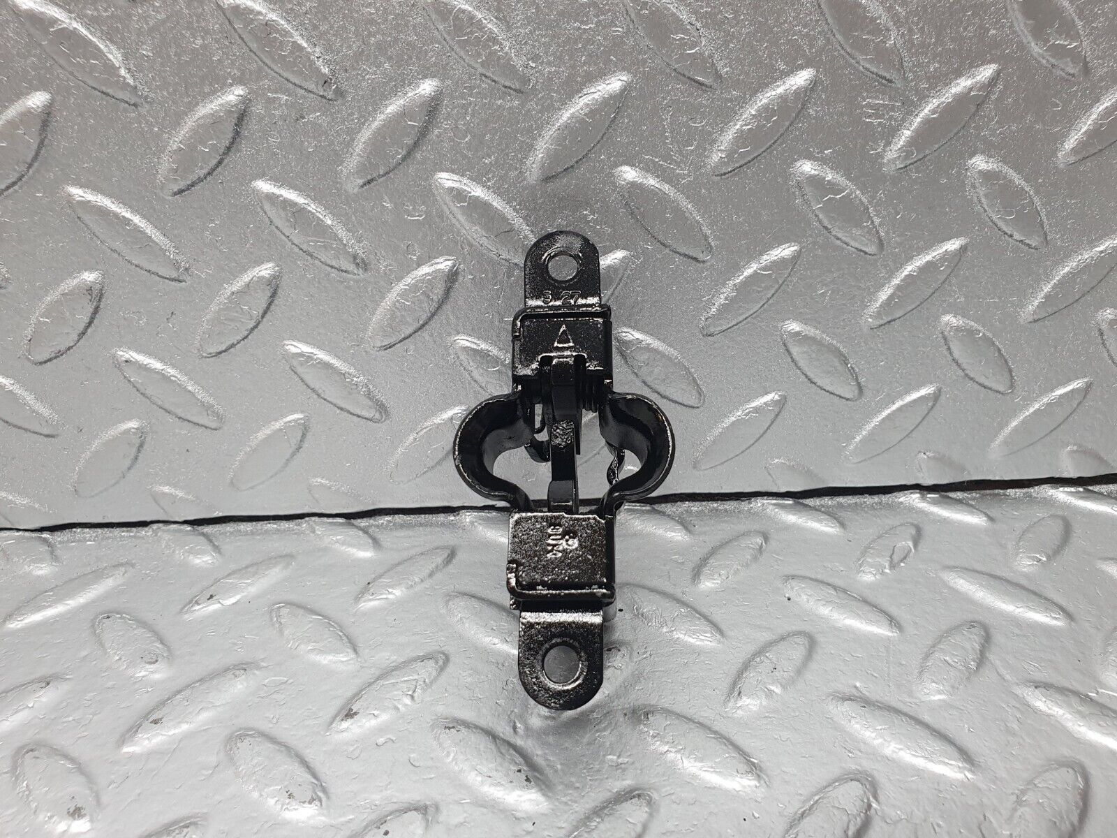 42244 Mercedes-Benz R129 320SL Coupe Bonnet Lock Latch