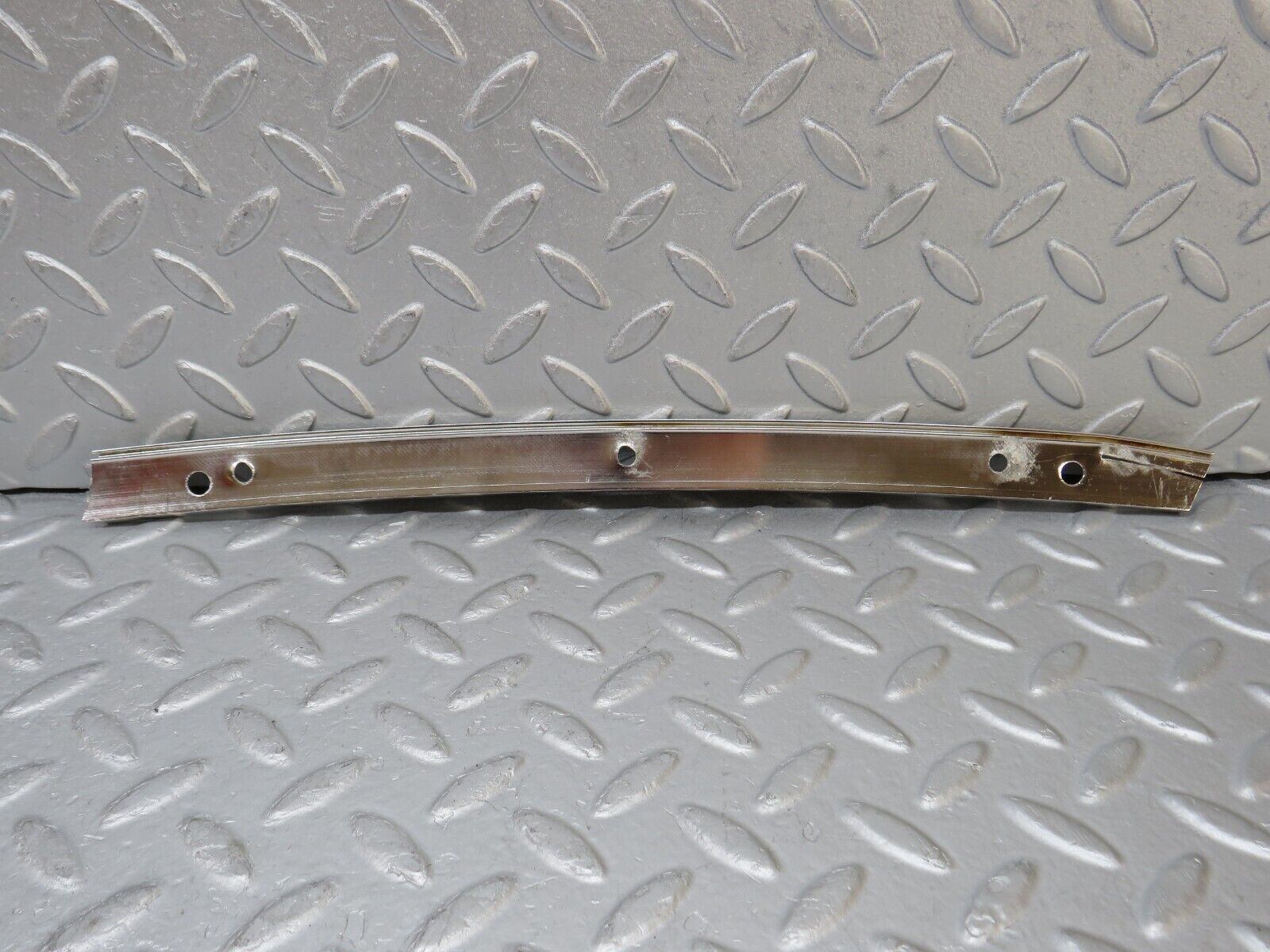 35613 Mercedes-Benz R107 280SL Hardtop B Pillar Chrome Trim Right Side