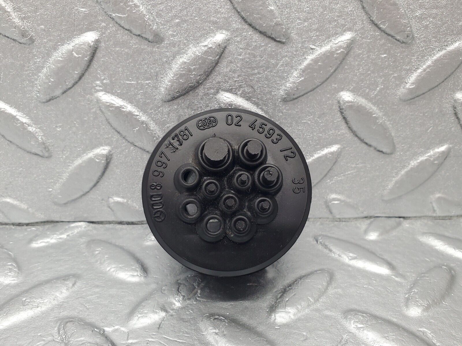 46912 Mercedes-Benz R129 320SL Coupe Firewall Rubber Grommet 0089971781