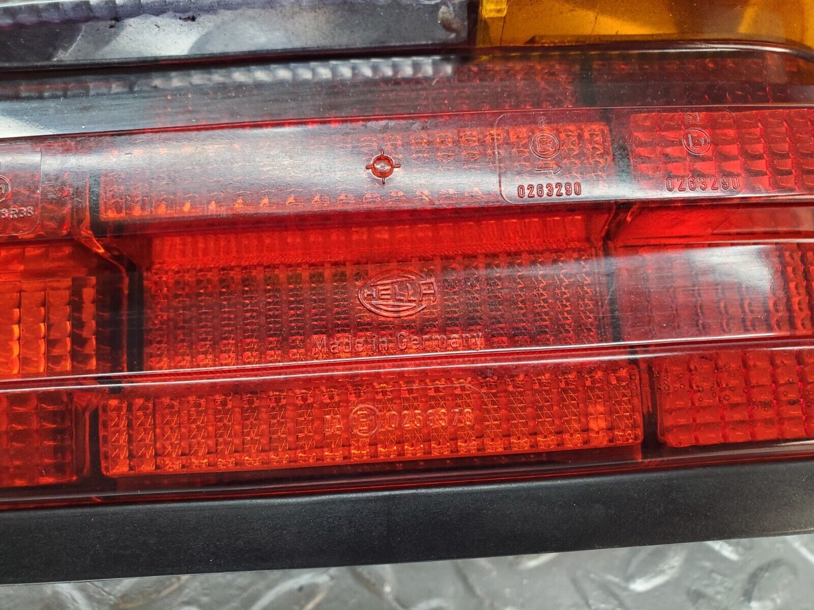 44680 Mercedes-Benz W124 220E Tail Light Right Side Hella