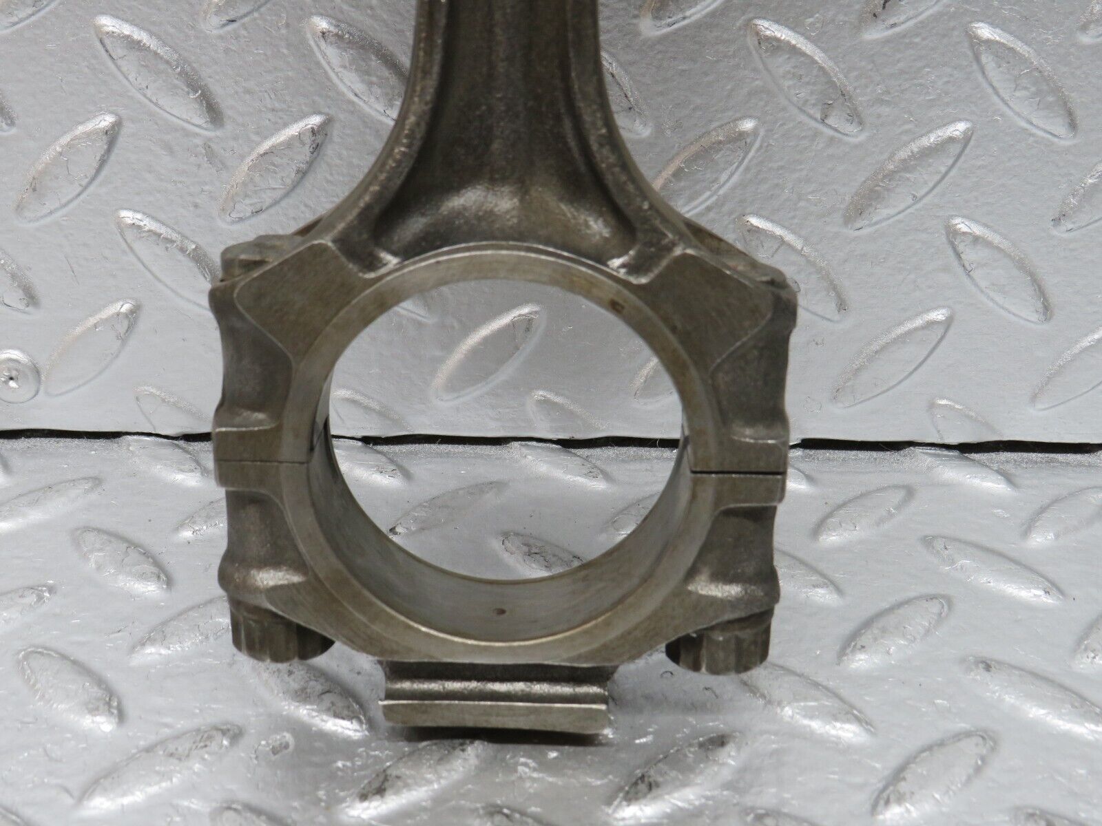 32776 Mercedes-Benz C107 R107 350 V8 Piston With Connecting Rod 92mm 11607