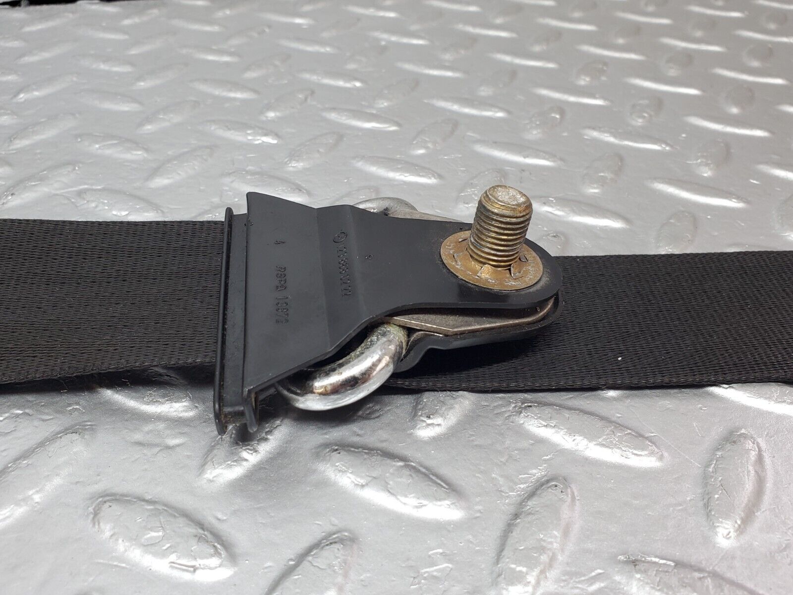 44519 Mercedes-Benz W123 280E Front Right Seat Belt With Buckle 1238602686 1268605069