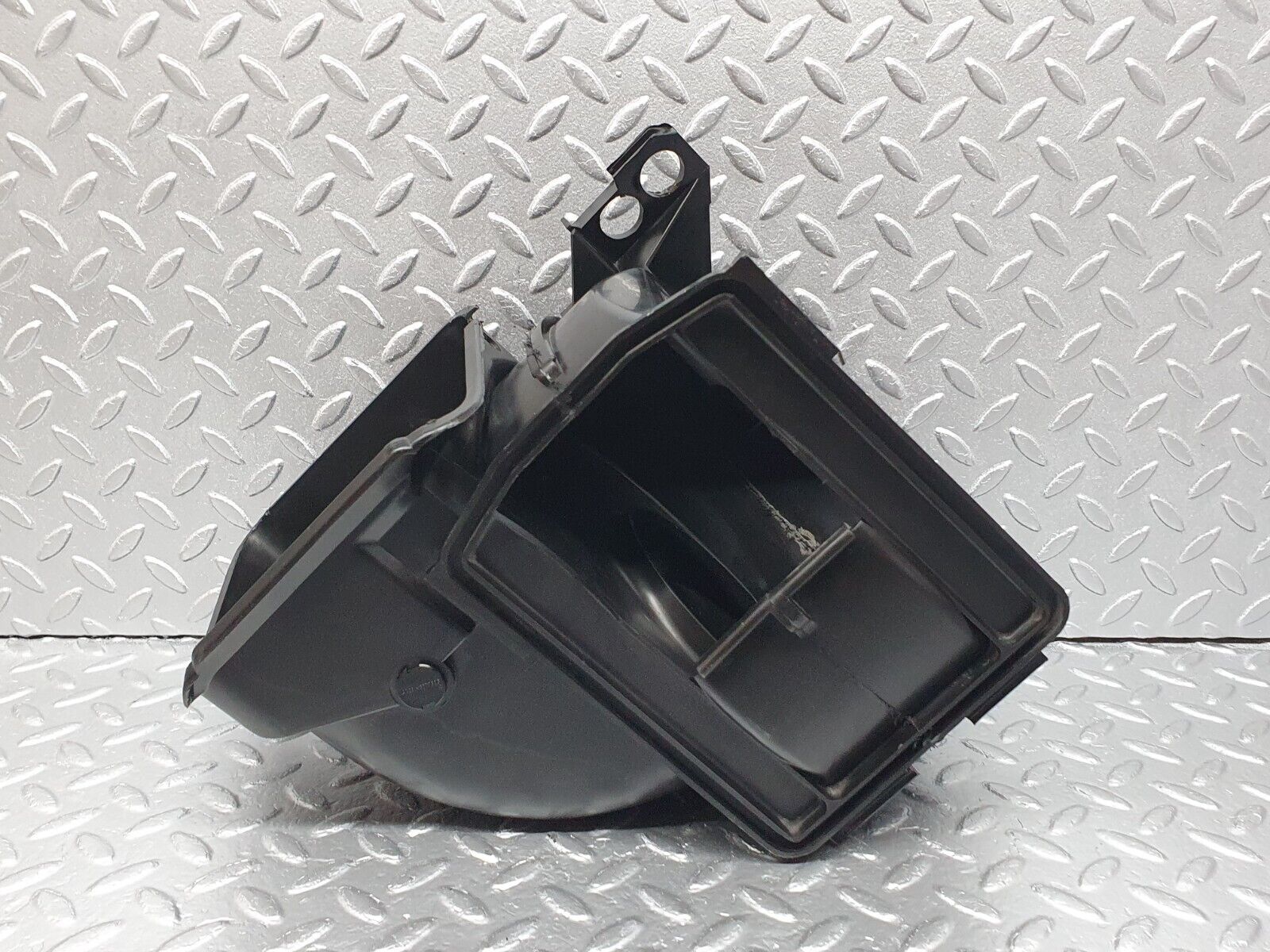 42139 Mercedes-Benz V123 240D LWB Heater Box Blower Housing 1238300208
