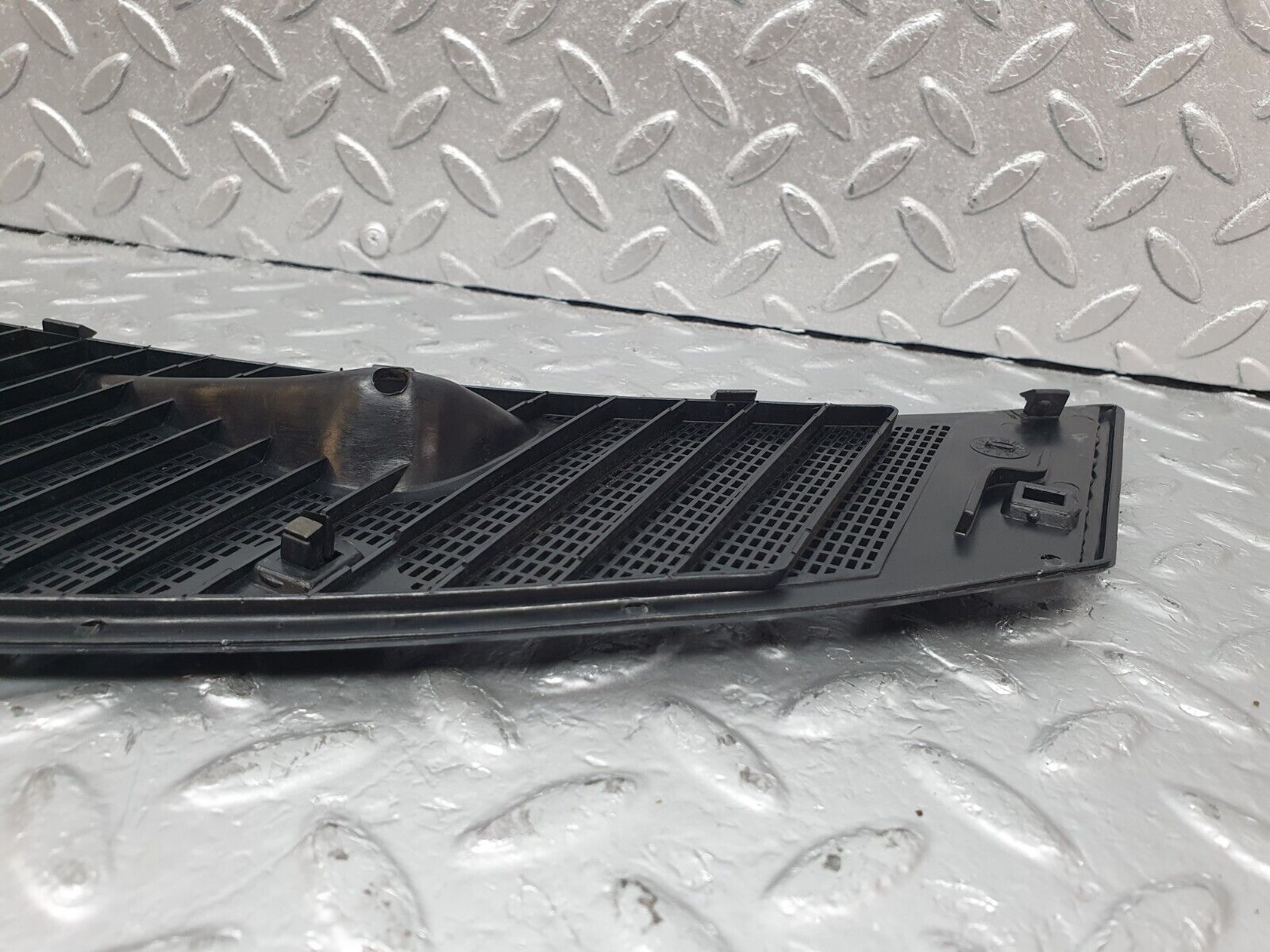 43901 Mercedes-Benz C123 230CE Coupe Air Intake Grill Right Side 1238363065