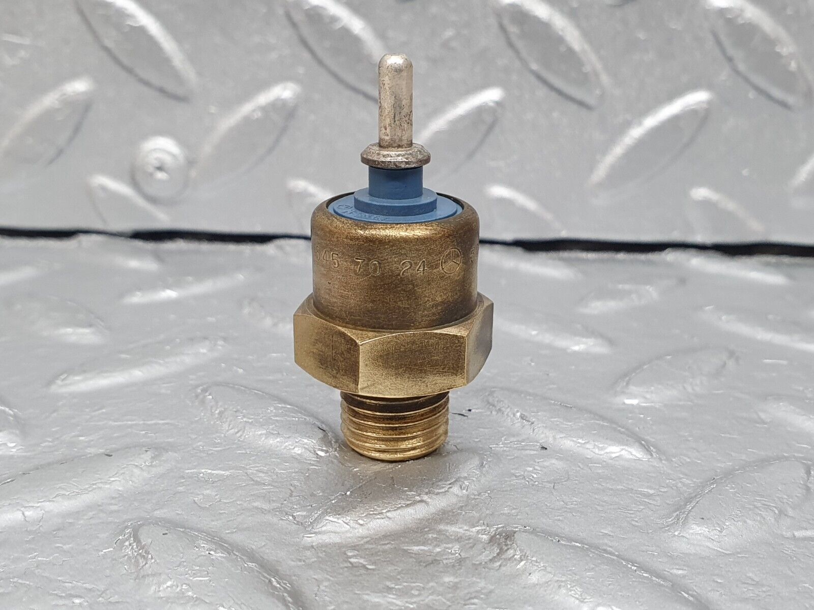 41656 Mercedes-Benz W124 200E Radiator Fan Temperature Switch 0055457024