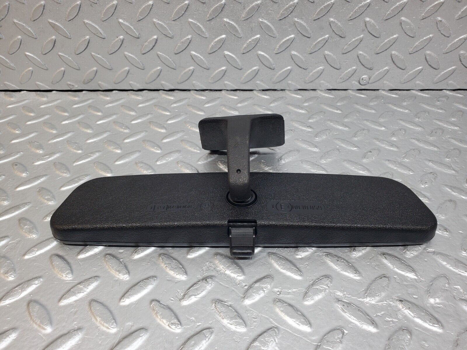 44708 Mercedes-Benz W124 220E Rear View Mirror 140157-4/1/8