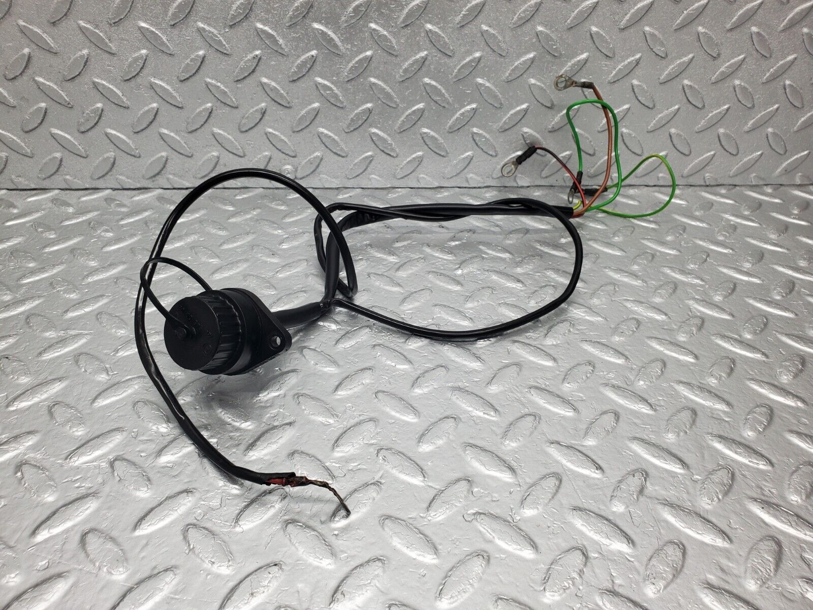 46397 Mercedes-Benz C123 280CE Coupe Diagnostic Connector 1235450026 1235450003