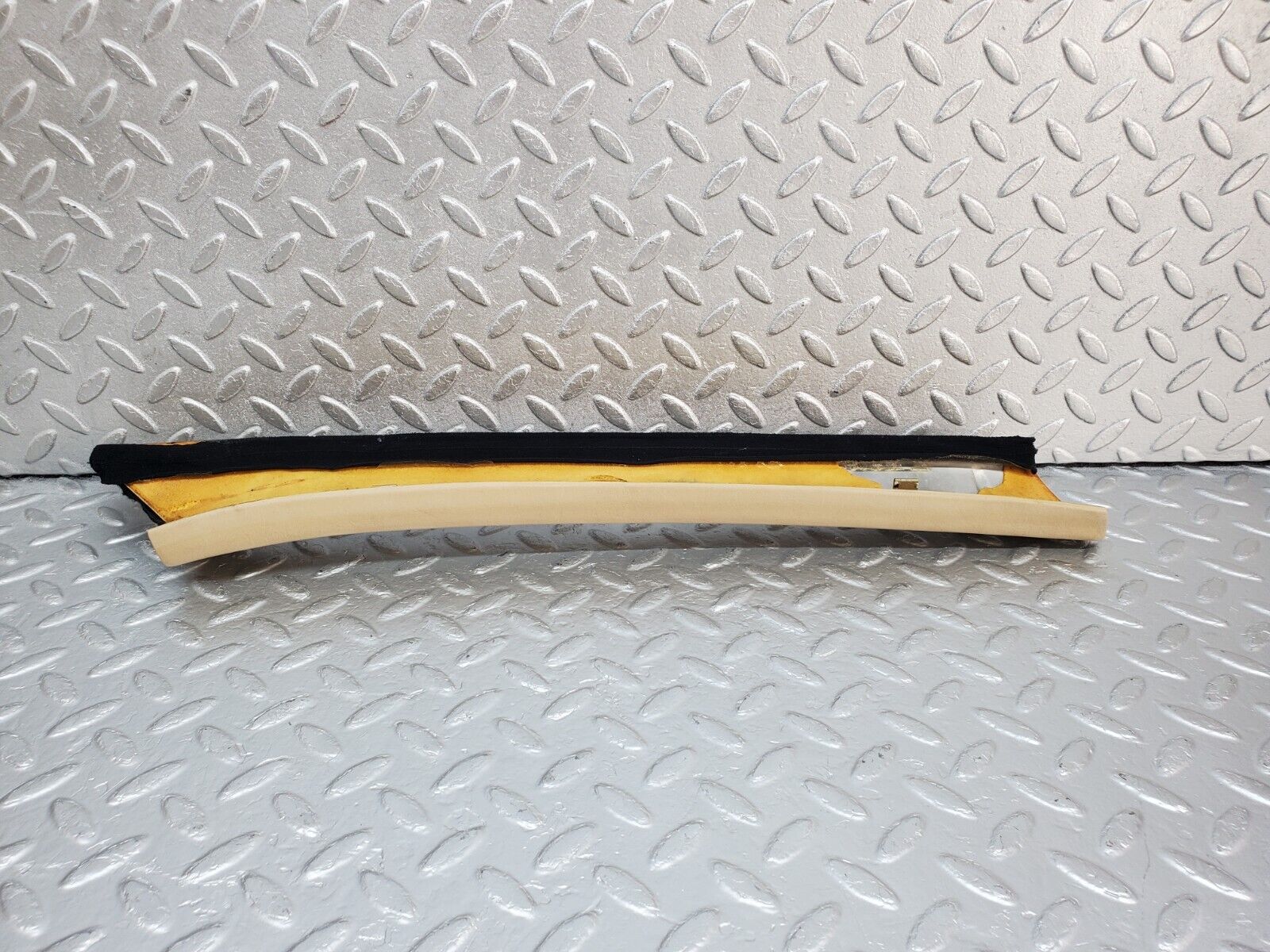 45564 Mercedes-Benz W126 420SE A Pillar Cover Trim Left Side Beige