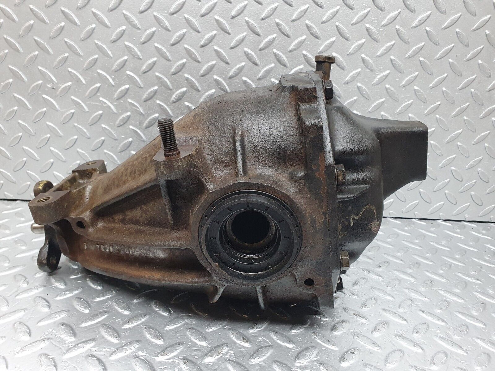44206 Mercedes-Benz C123 230CE Coupe Rear Differential Ratio 3.58 1233510101