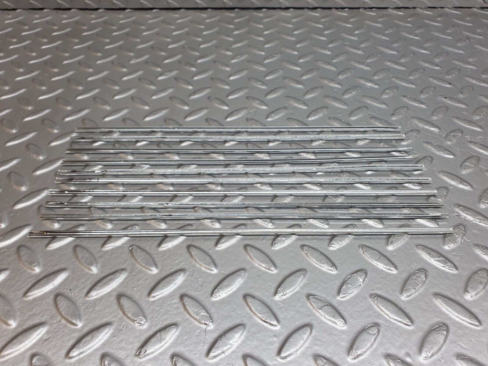 43450 Mercedes-Benz W108 280SE Bonnet Chrome Grill Moulding Trims 1088880122