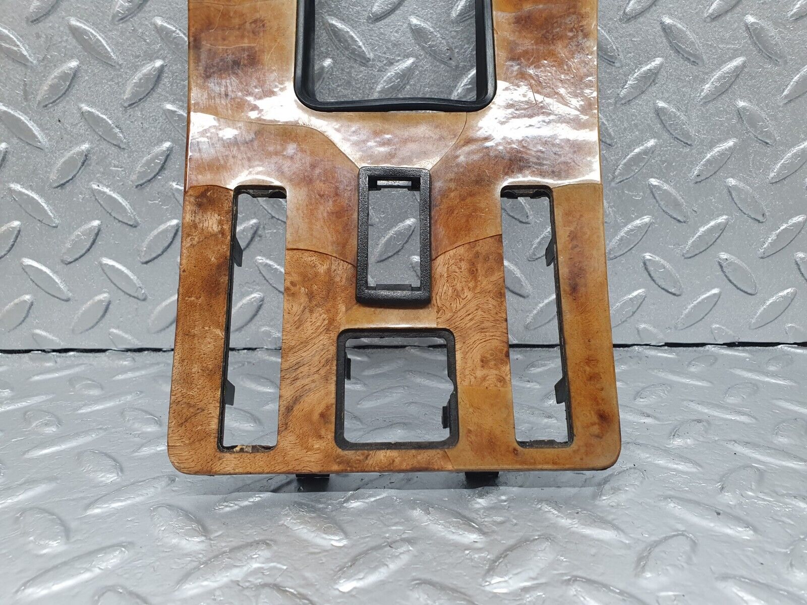 43589 Mercedes-Benz C126 380SEC Coupe Centre Console Wood Panel