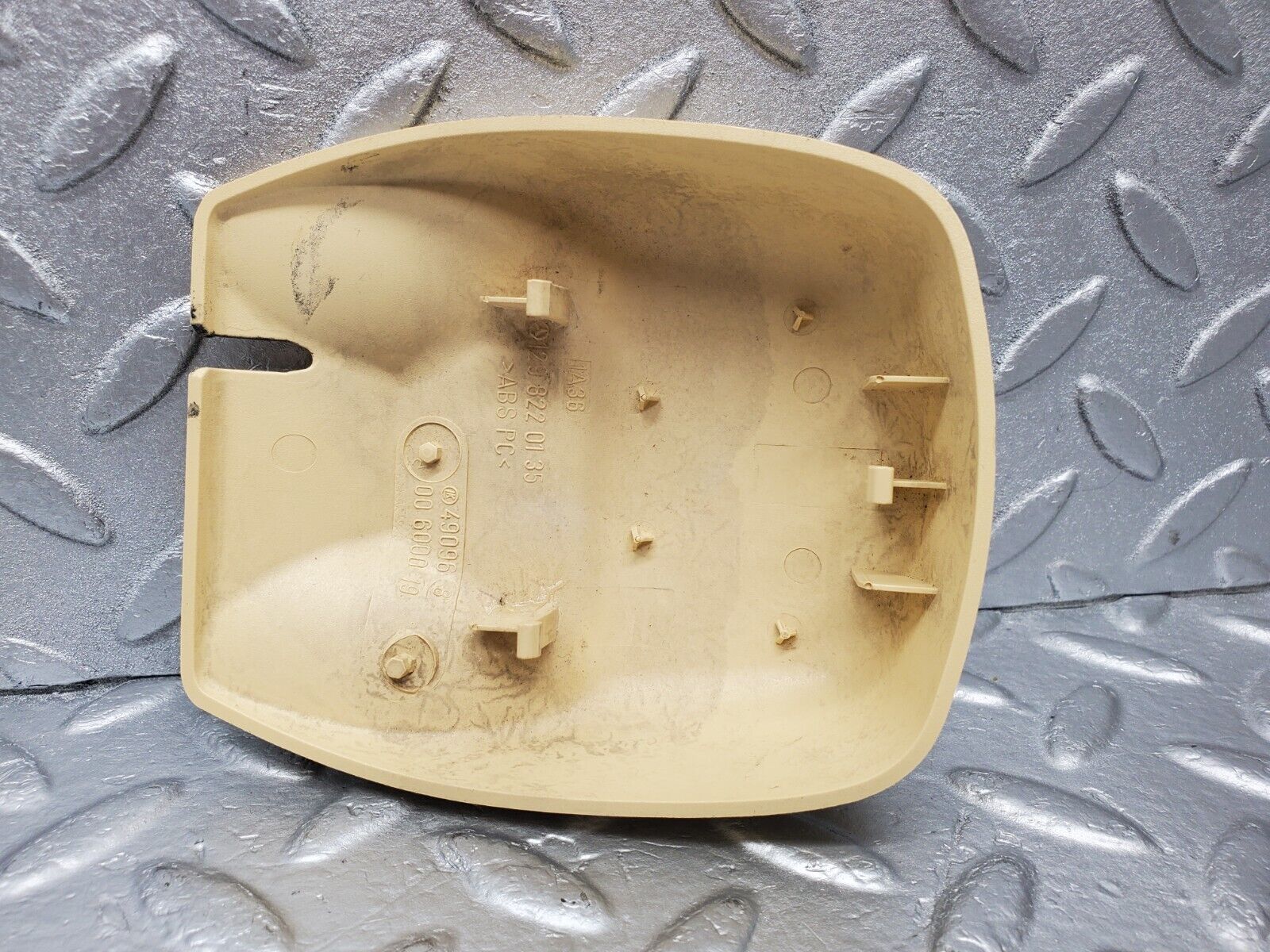 46957 Mercedes-Benz R129 320SL Coupe Rain Sensor Cover Beige 1298220135