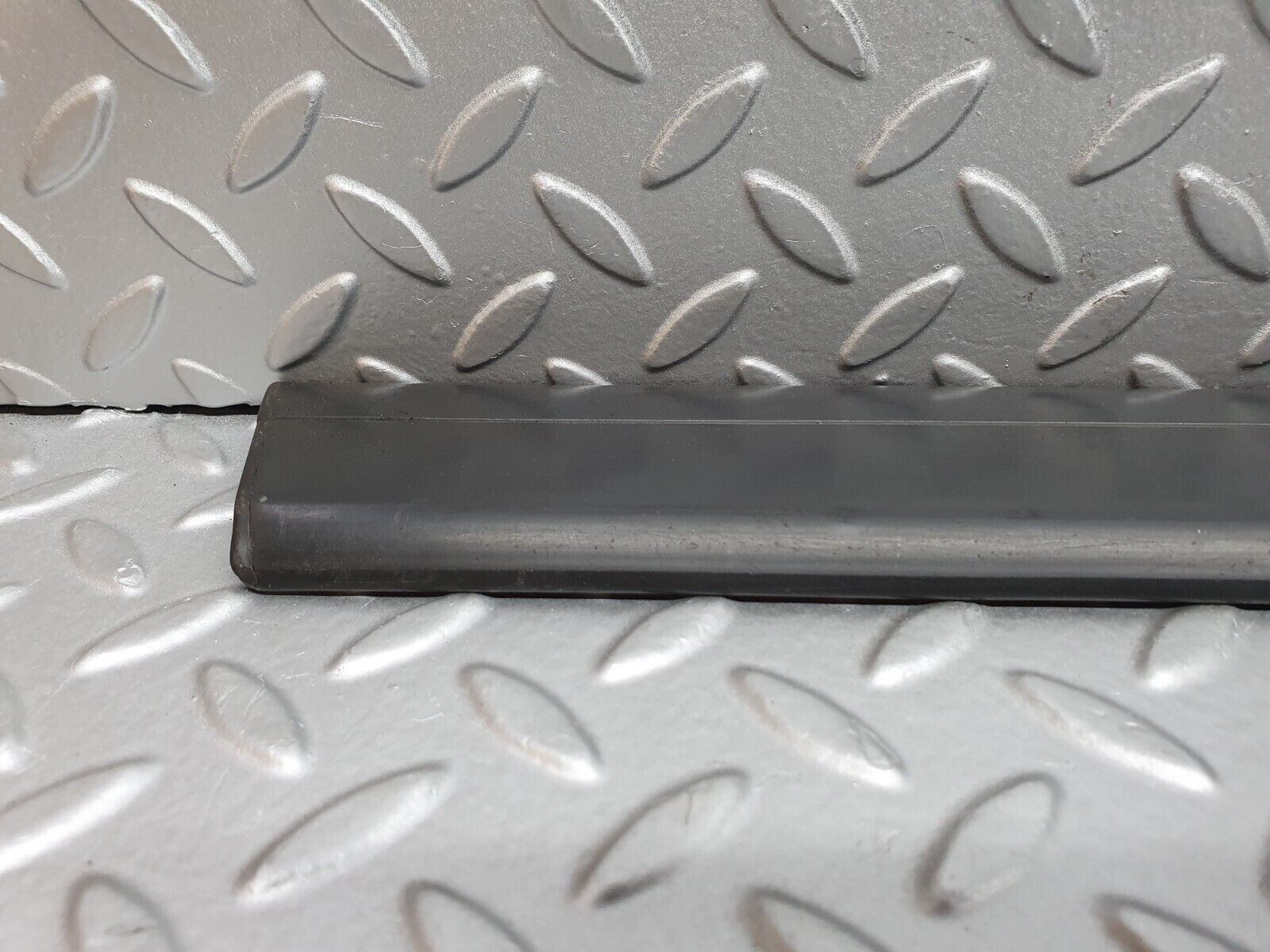 41685 Mercedes-Benz W124 200E Front Left Door Lower Moulding Trim