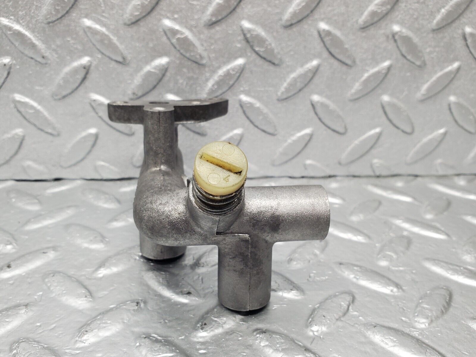 46575 Mercedes-Benz C123 280CE Coupe Auxiliary Air Slide K-Jetronic 1100940412