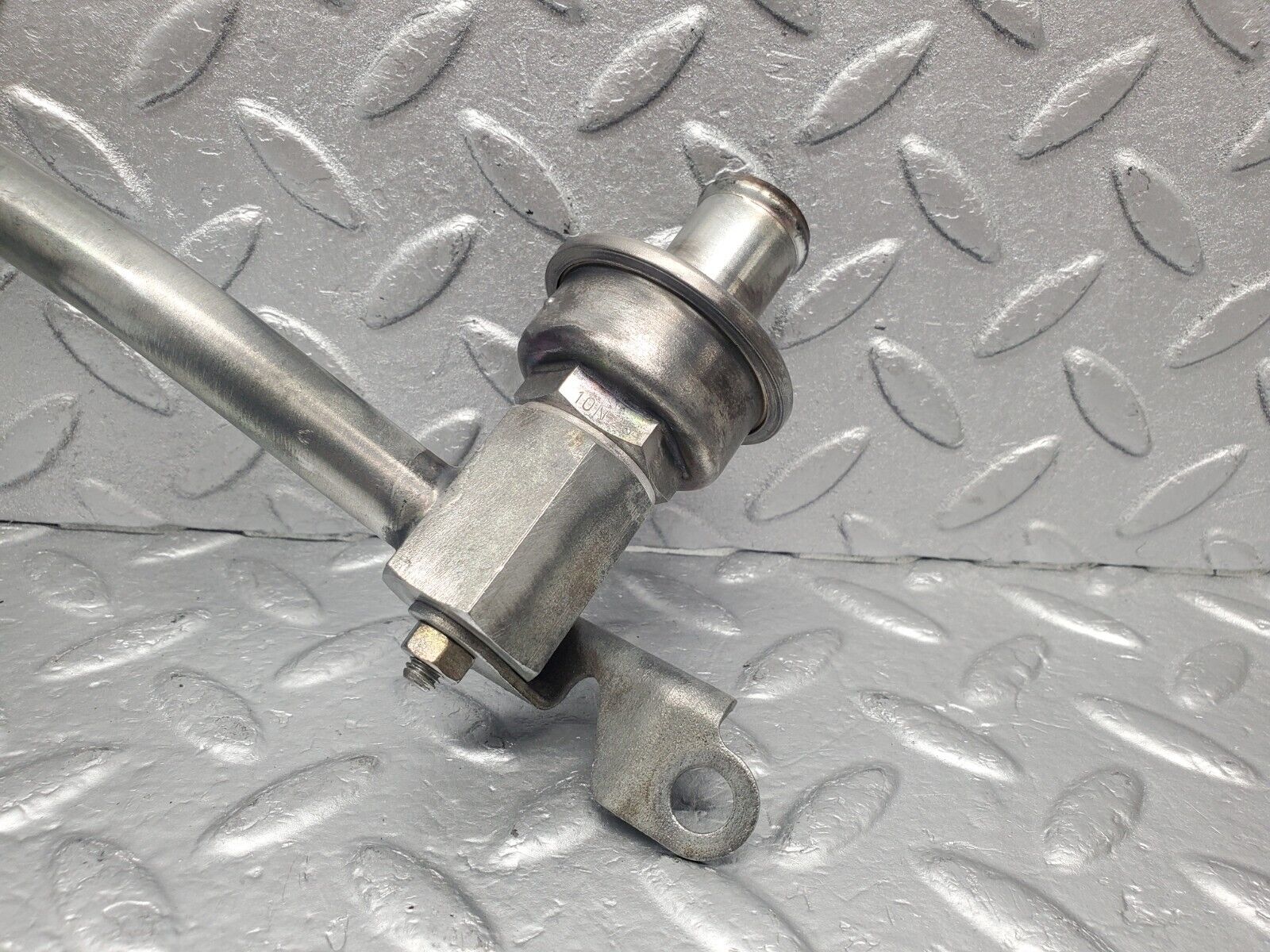 46194 Mercedes-Benz W124 280E EGR Valve Pipe 0001407860