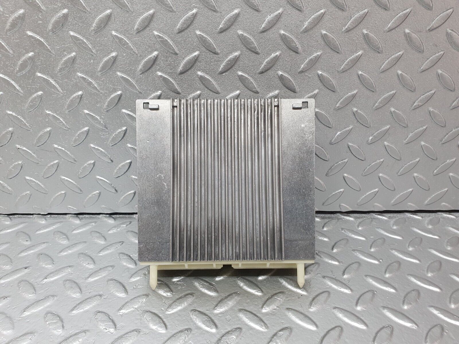 42165 Mercedes-Benz R129 320SL Coupe Engine Control Unit ECU Bosch 0175455132 26120536