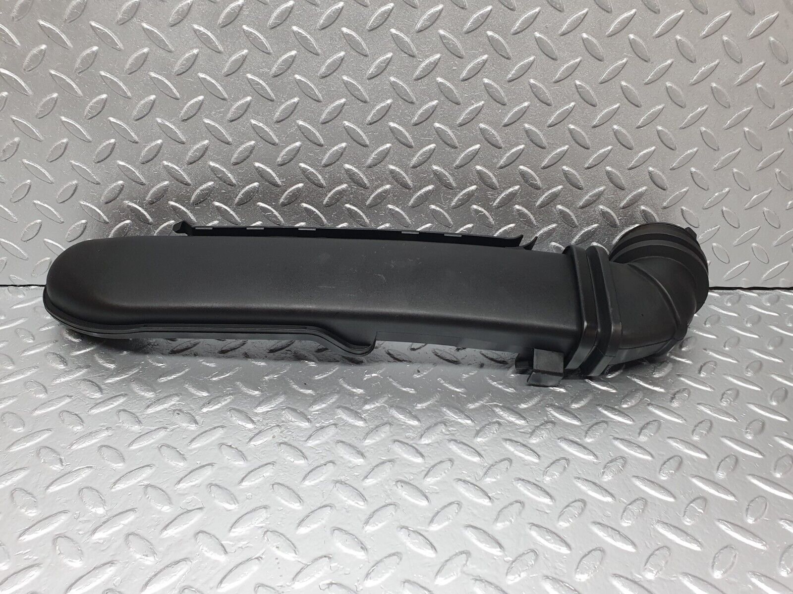 42115 Mercedes-Benz W202 C200 Air Intake Pipe 1111402512