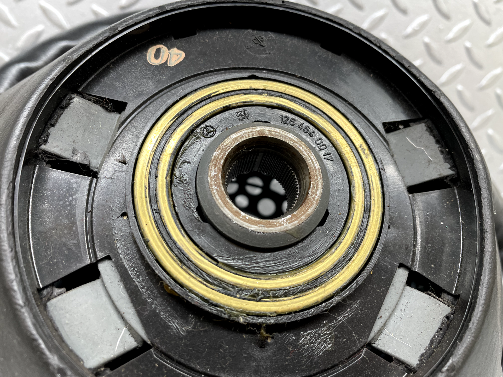 44246 Mercedes-Benz W124 Leather Steering Wheel 1264640017